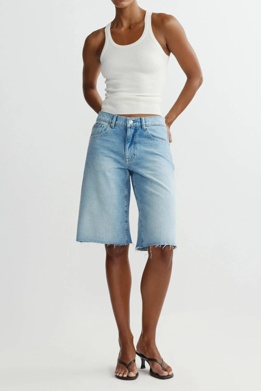 Abby Relaxed Jean Short Low Rise