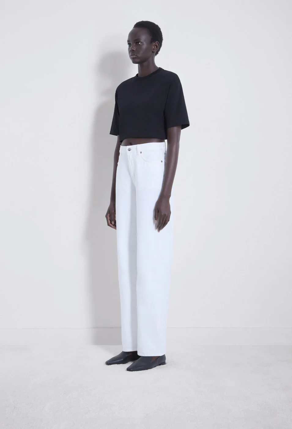Gupo Cropped T-Shirt Black - Image 2