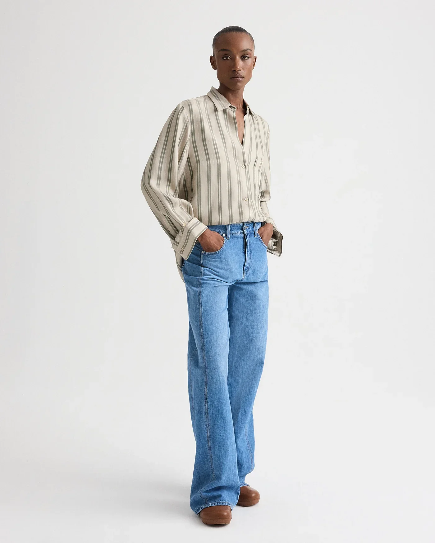 Next Morning Shirt in Fluid Regency Stripe Ivory/ Green - Image 3